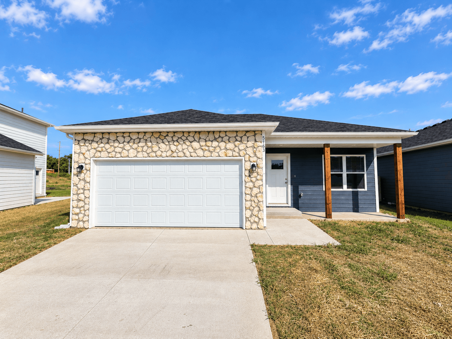 Springfield House: 5163 W Crestmere Drive
