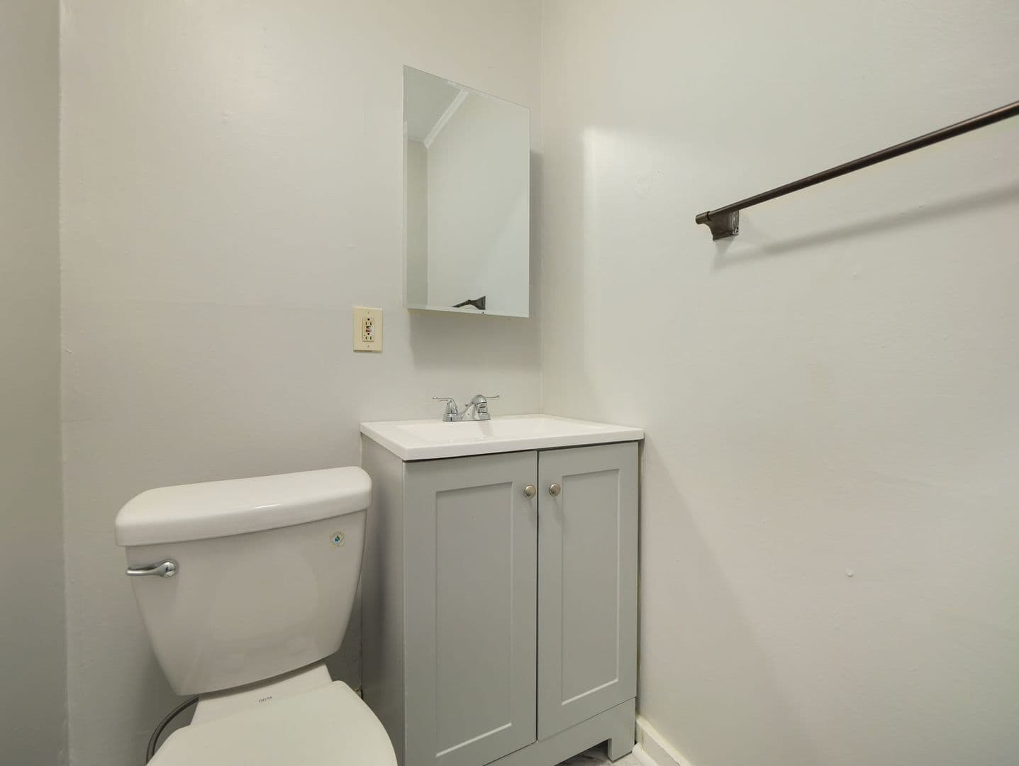 Highland Falls Apartment: 44 Center St