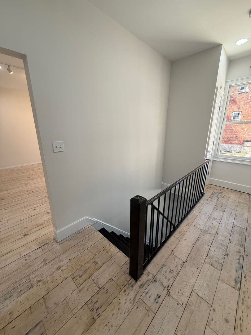 Newburgh Apartment: 233 Liberty St.
