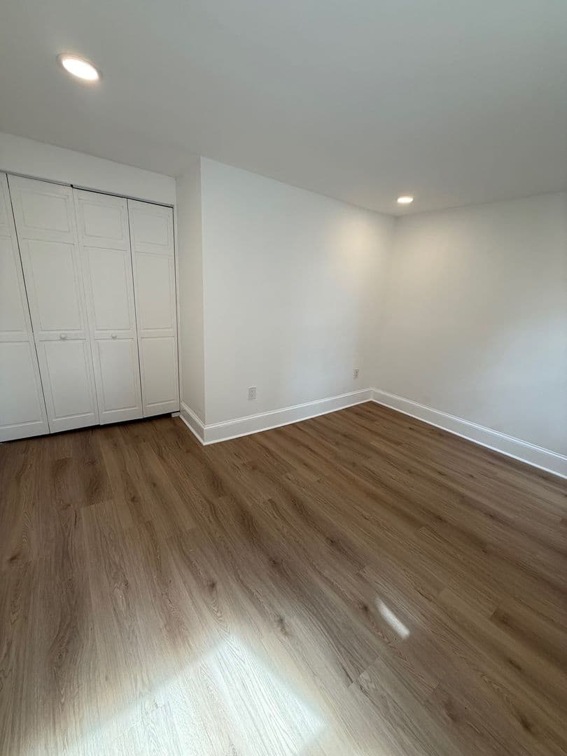 Newburgh Apartment: 137 Third St.