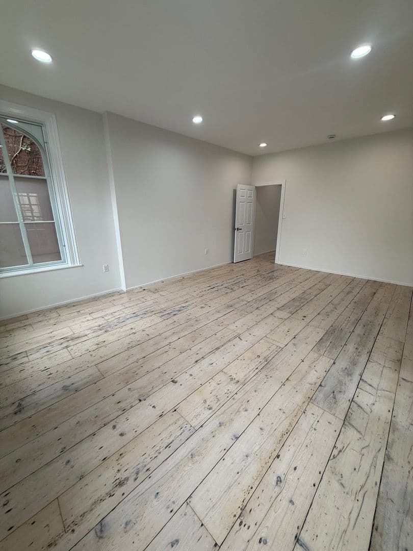 Newburgh Apartment: 233 Liberty St.