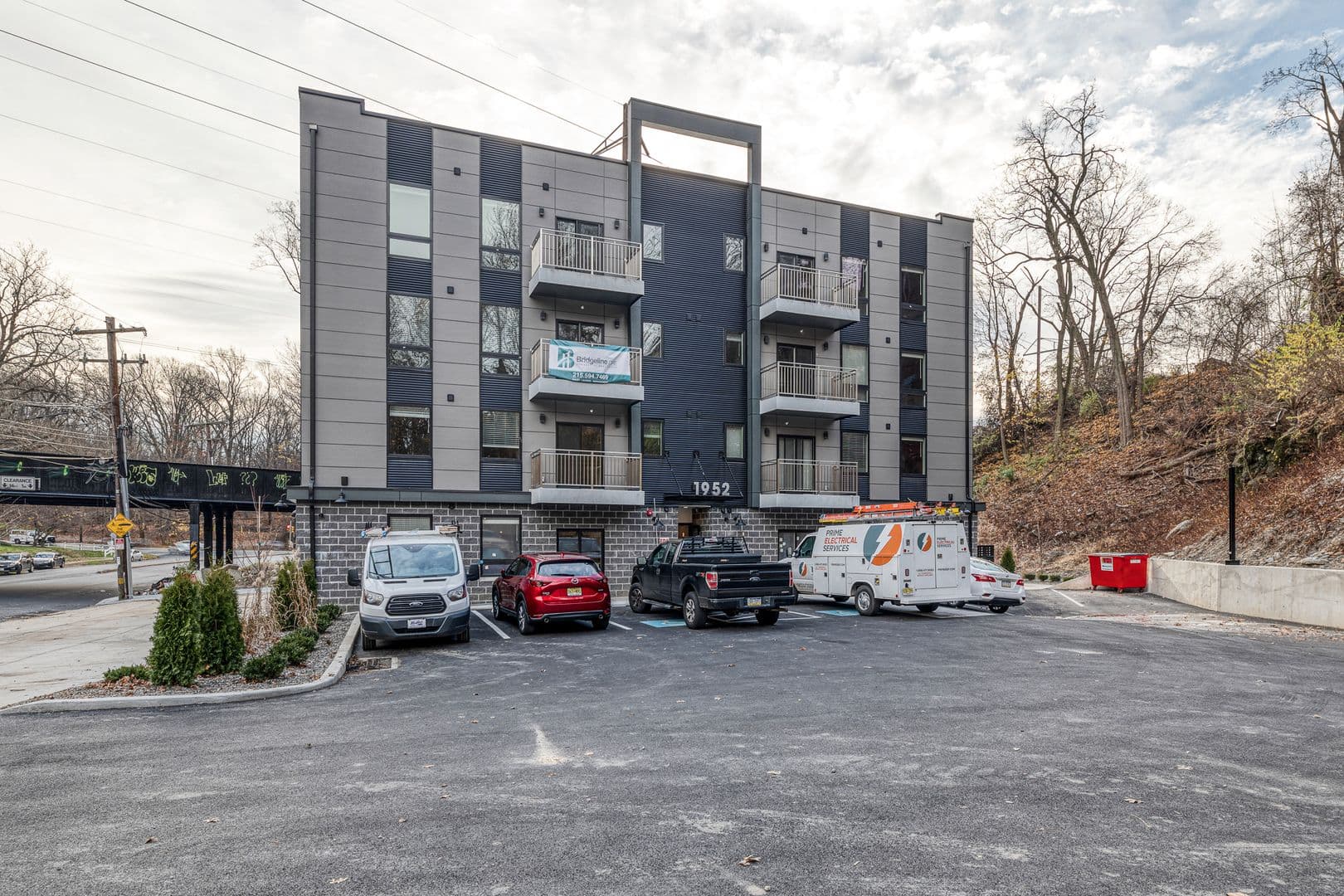 Philadelphia Apartment: 1952 Bryn Mawr Avenue