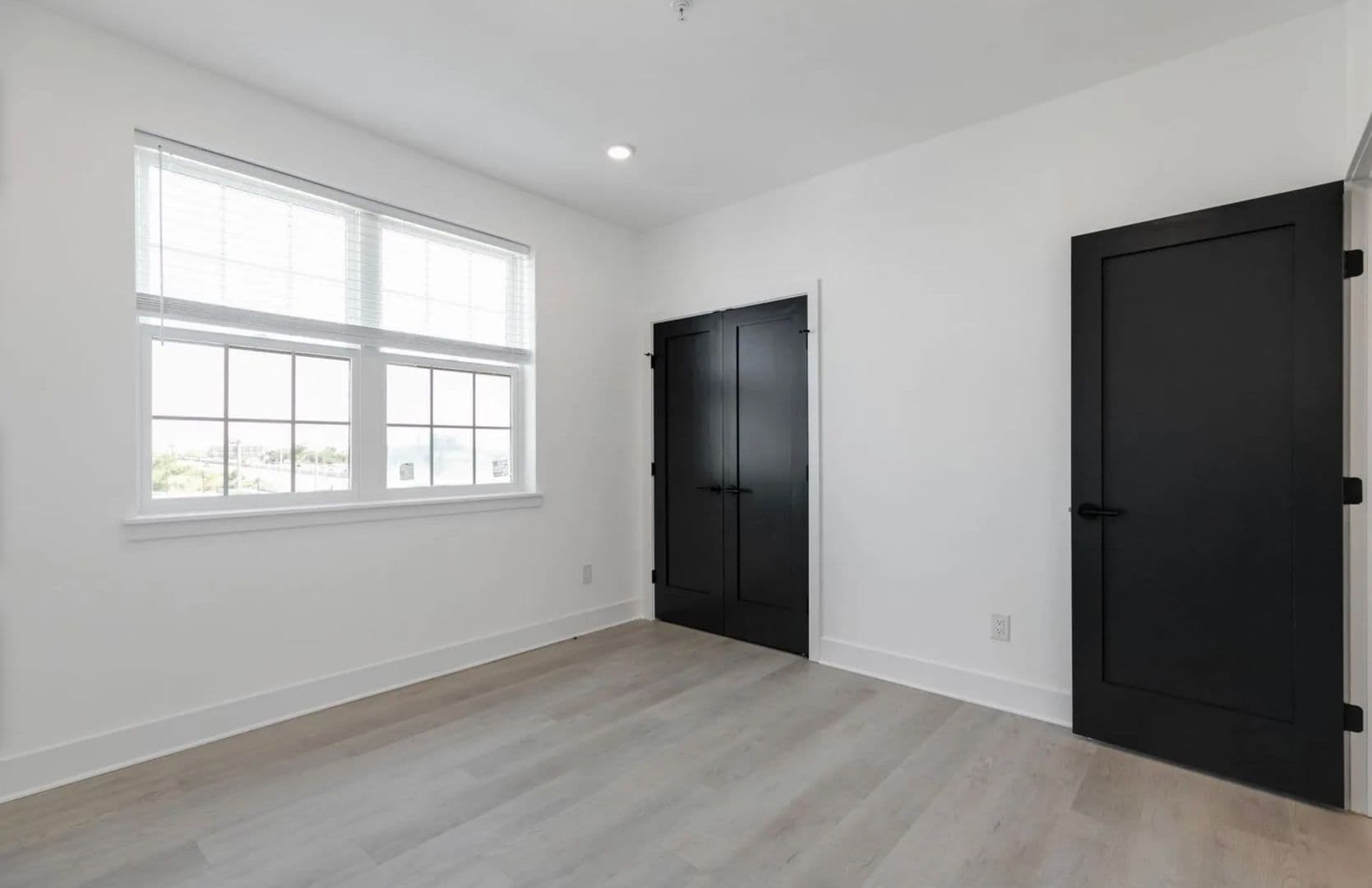 Philadelphia Apartment: 3045 Richmond Street