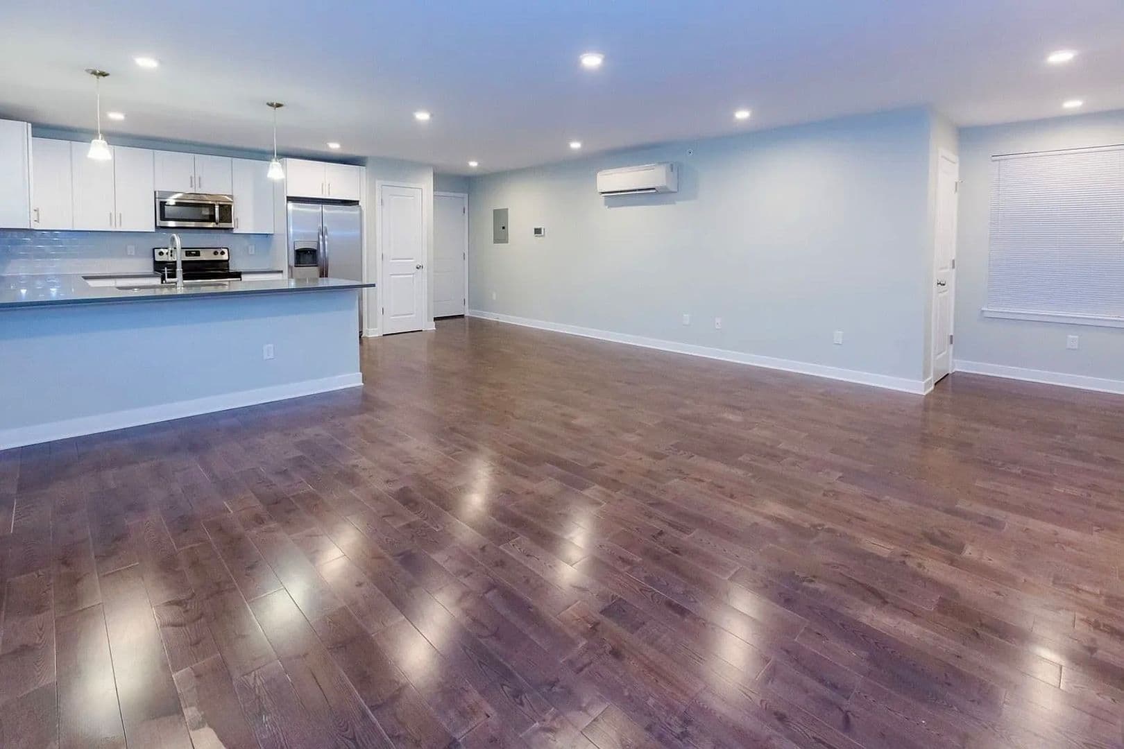 Philadelphia Apartment: 1228 W College Ave