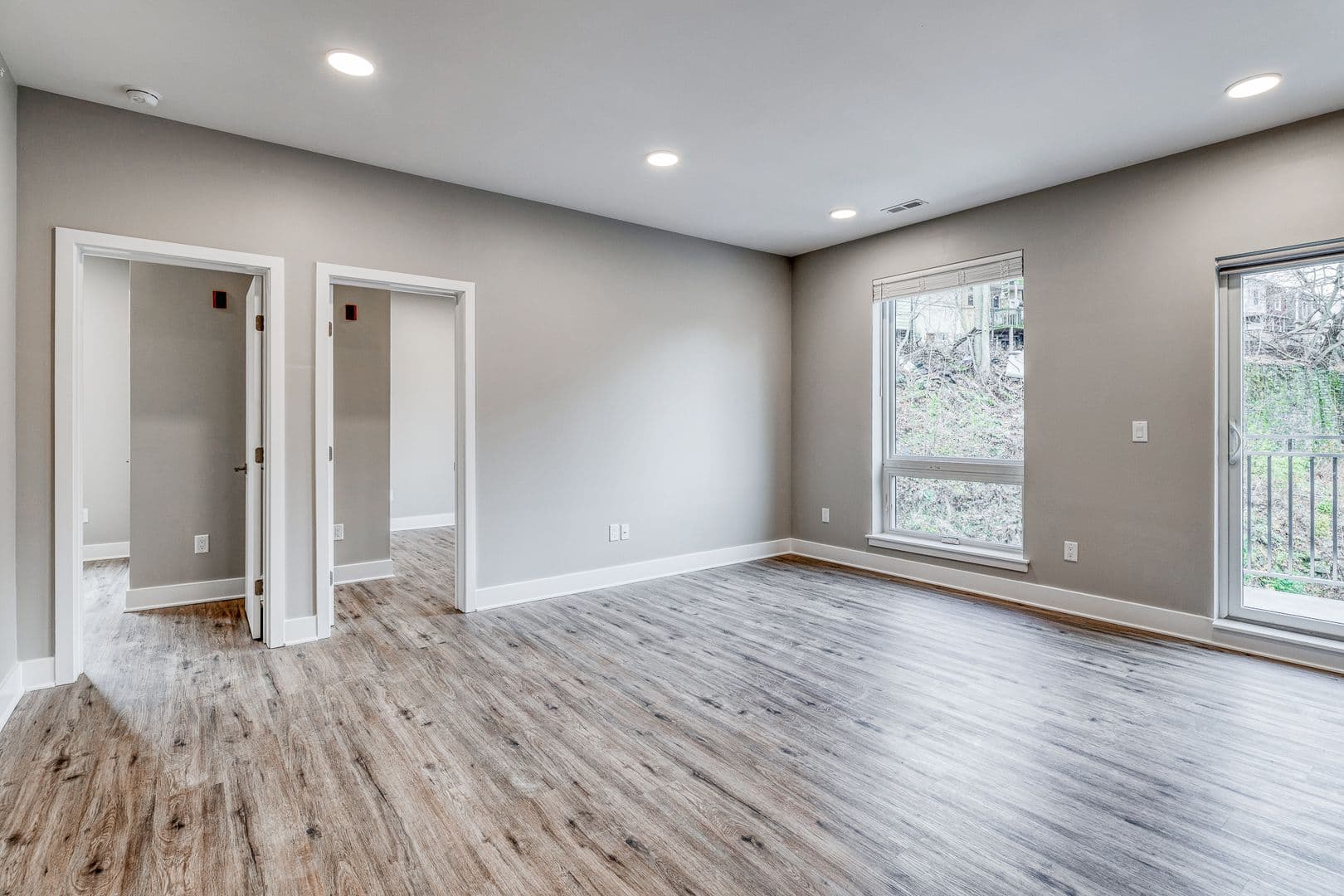Philadelphia Apartment: 1952 Bryn Mawr Avenue