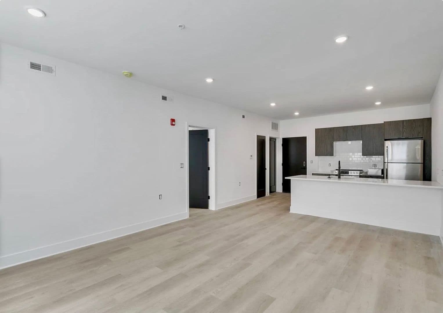 Philadelphia Apartment: 3045 Richmond Street