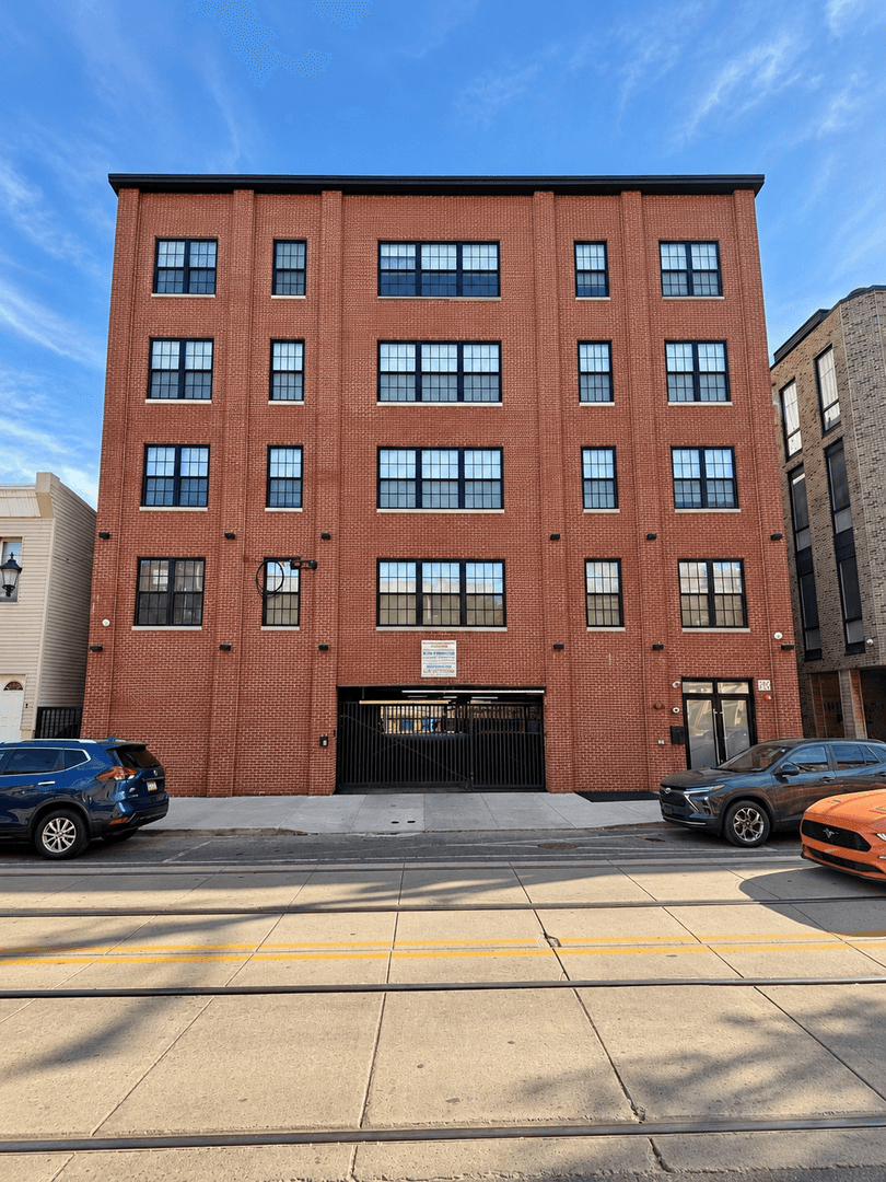 Philadelphia Apartment: 3045 Richmond Street