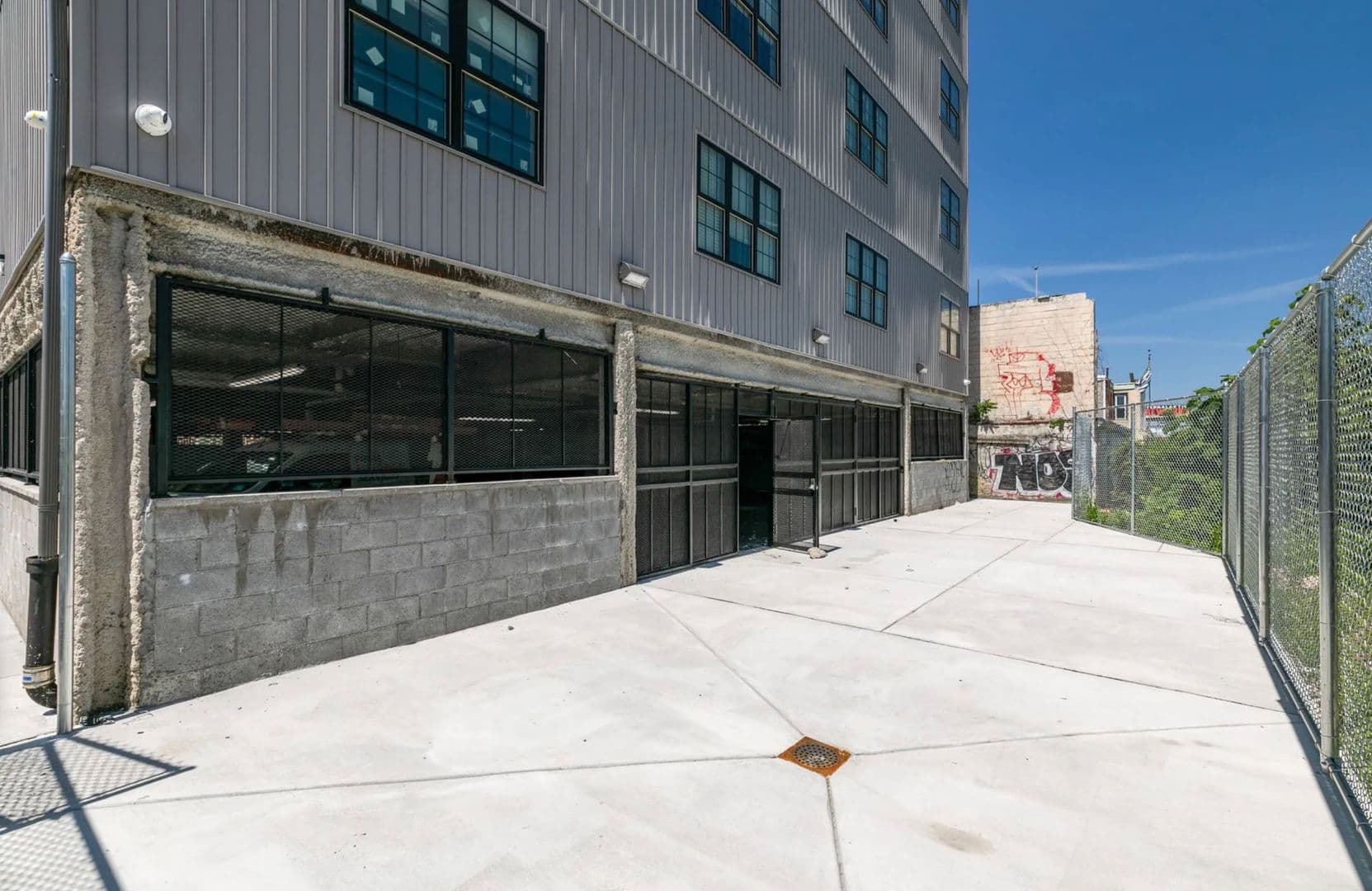 Philadelphia Apartment: 3045 Richmond Street