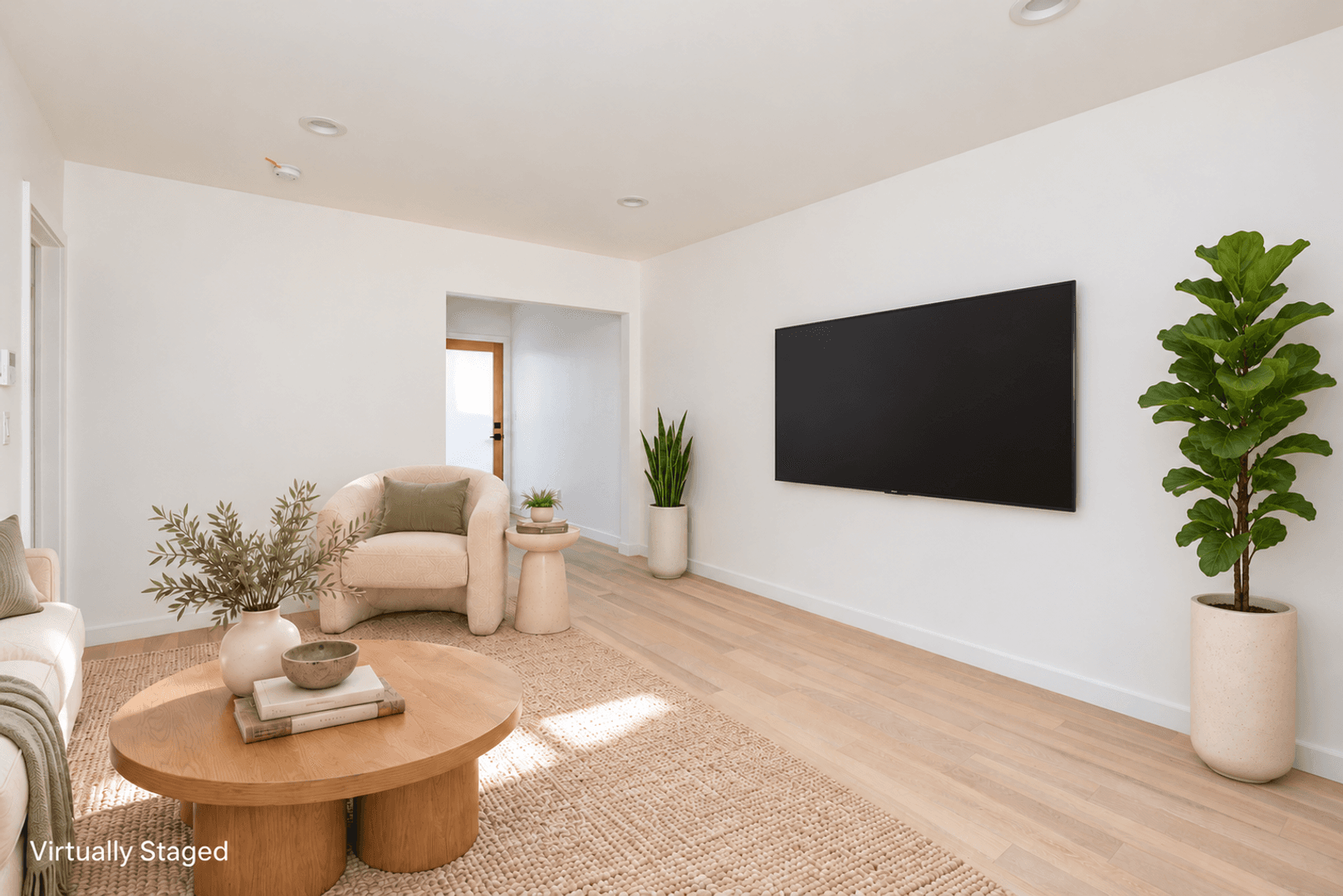Los Angeles Apartment: 2314 Glendale Blvd