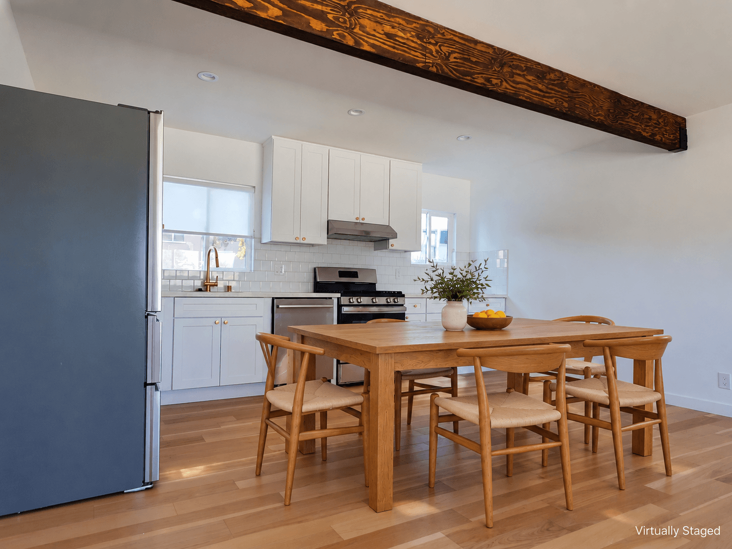 Los Angeles Apartment: 1491 Scott Ave