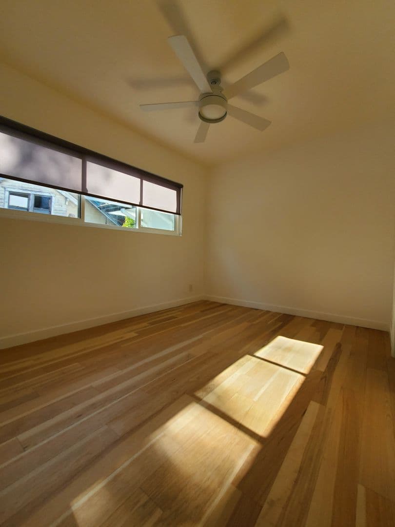 Los Angeles Apartment: 1491 Scott Ave