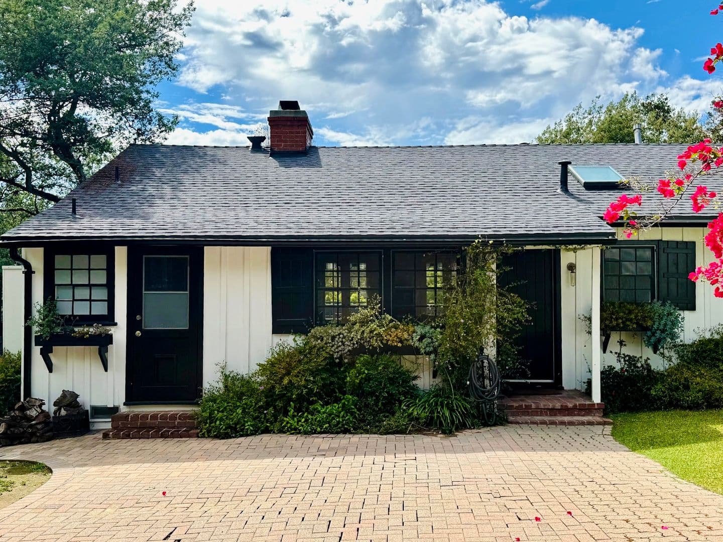 Los Angeles House: 2828 Laurel Canyon Pl