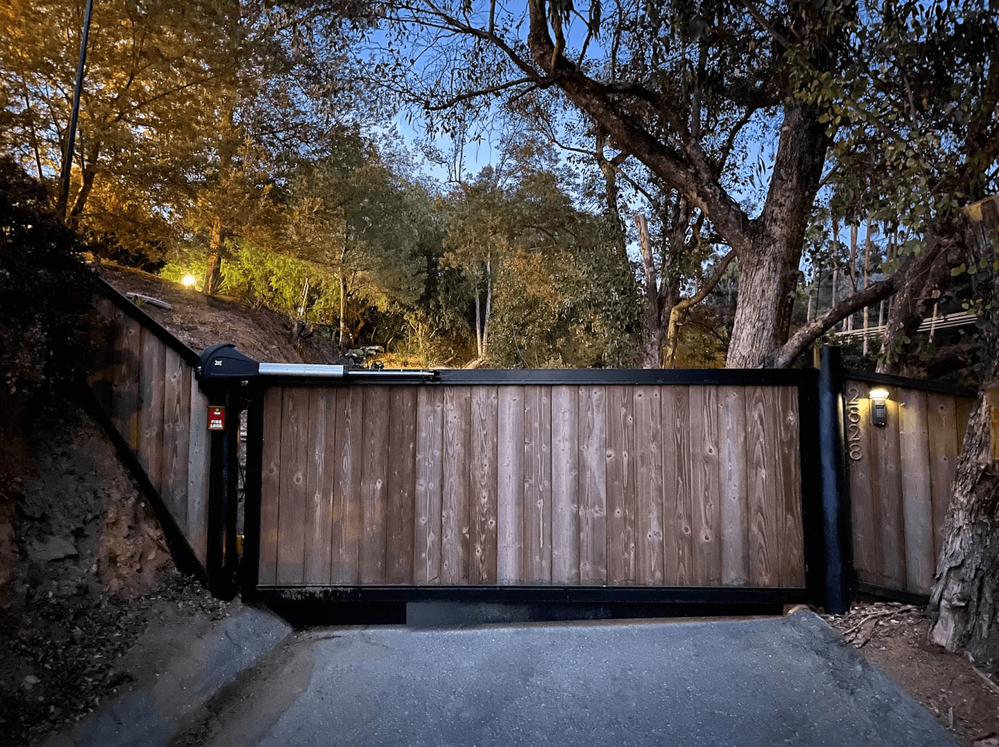Los Angeles House: 2828 Laurel Canyon Pl