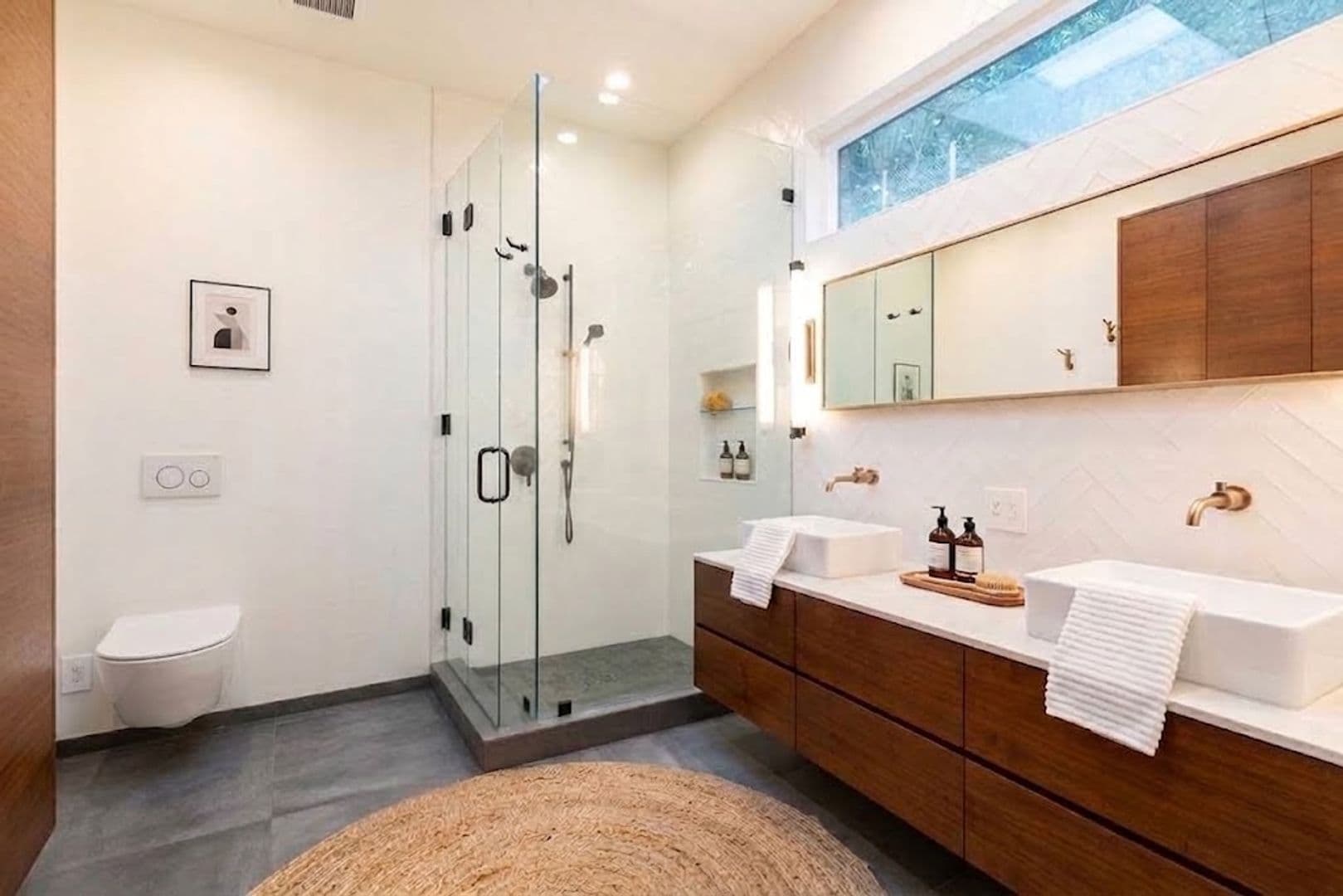 Los Angeles House: 633 Museum Dr