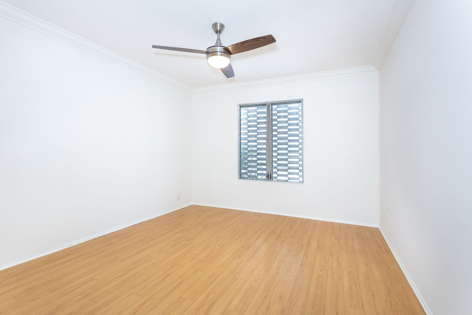 Los Angeles Apartment: 6617 Orange Street
