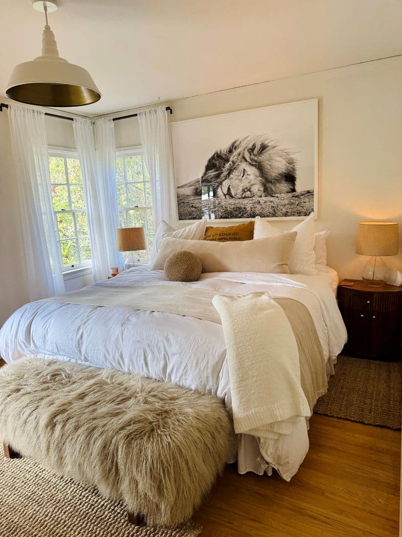 Los Angeles House: 2828 Laurel Canyon Pl