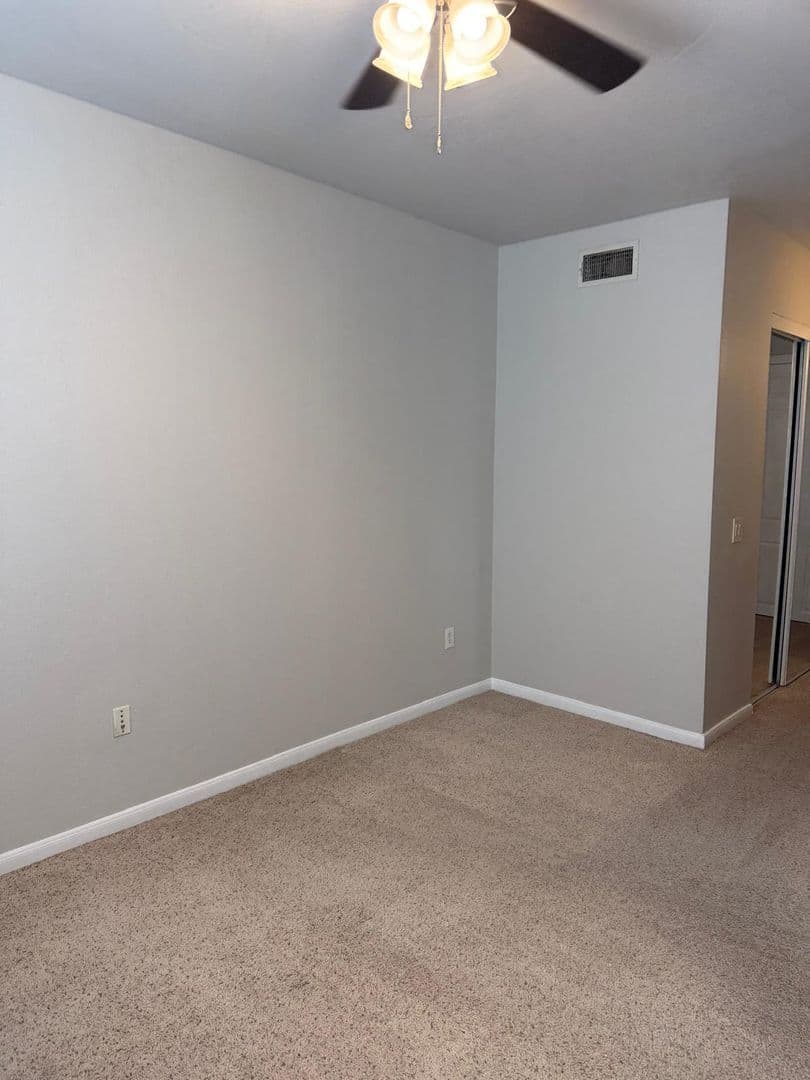 Houston House: 7575 Kirby Drive #2226