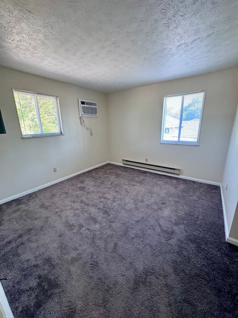 Middletown Apartment: 1408 Jackson Lane