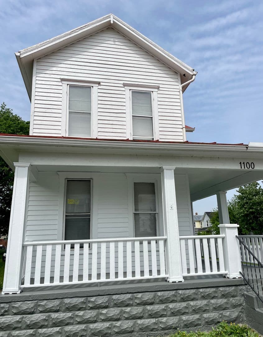 Middletown House: 1100 Baltimore Street
