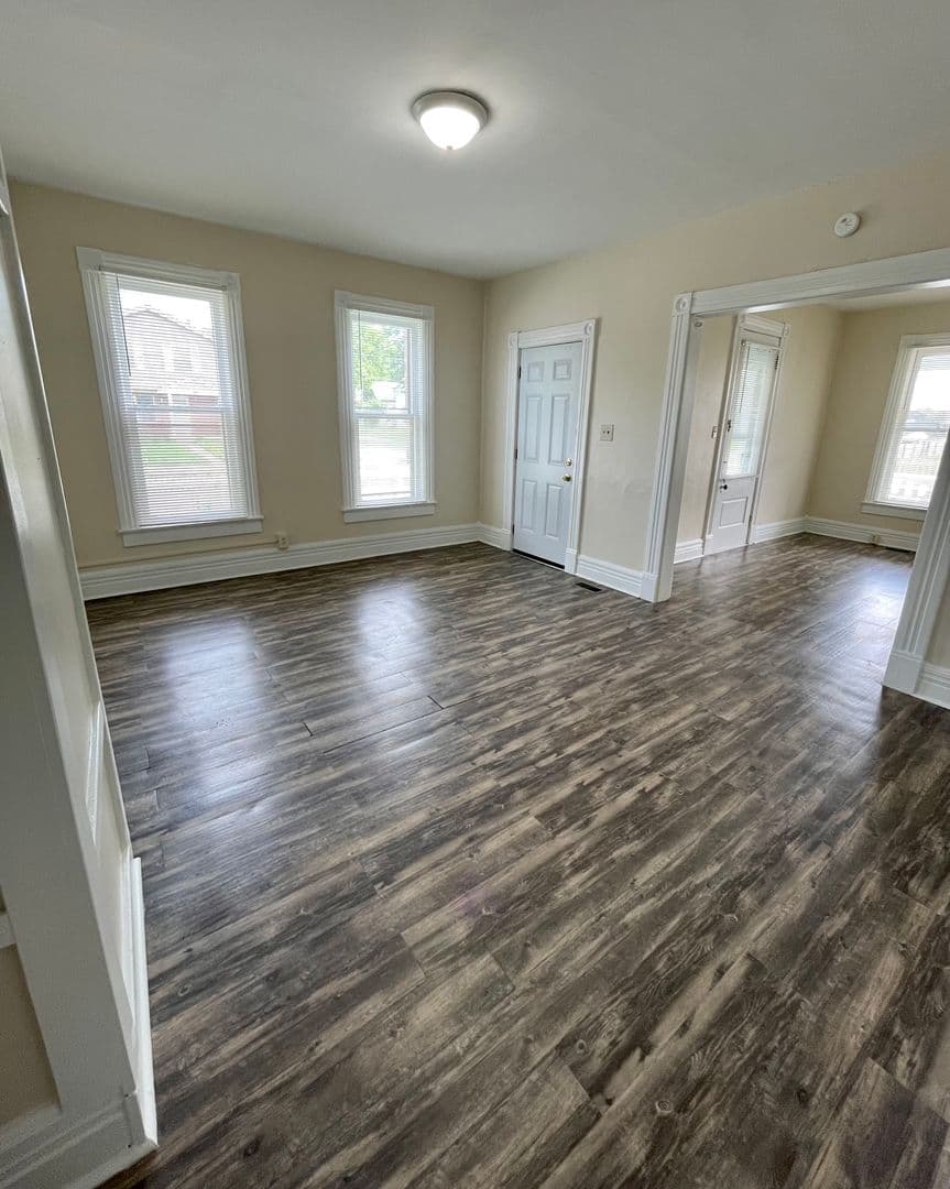 Middletown House: 1100 Baltimore Street