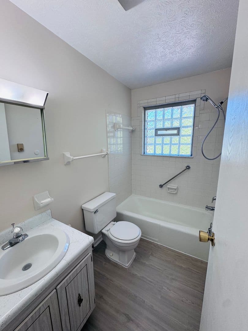Middletown Apartment: 1408 Jackson Lane