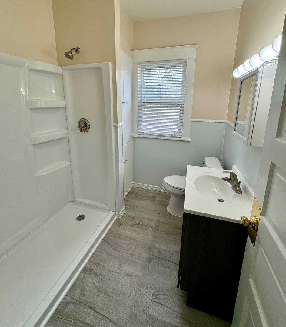 Middletown House: 301 Franklin Street