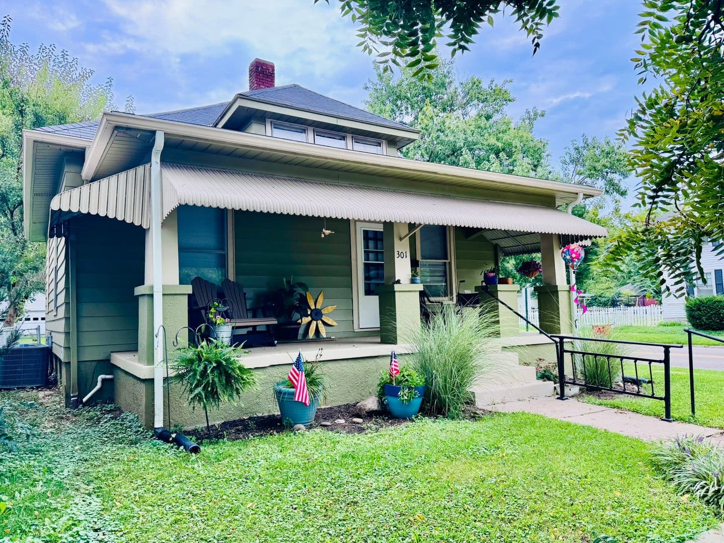 Middletown House: 301 Franklin Street
