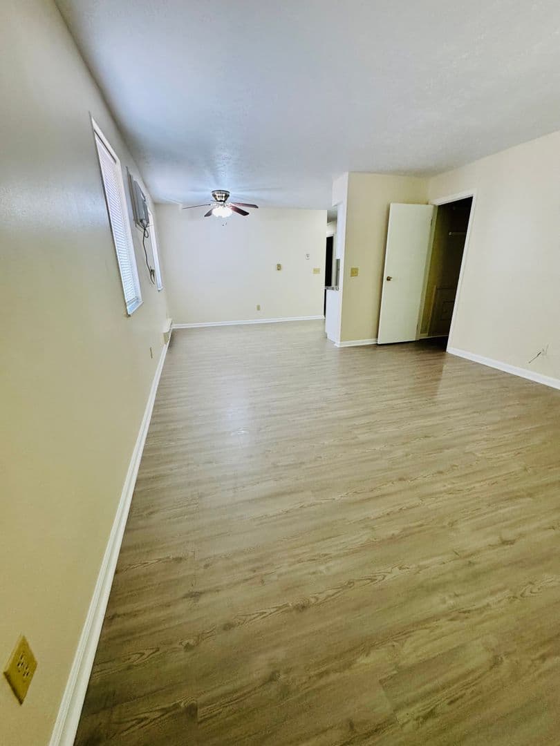 Middletown Apartment: 1408 Jackson Lane