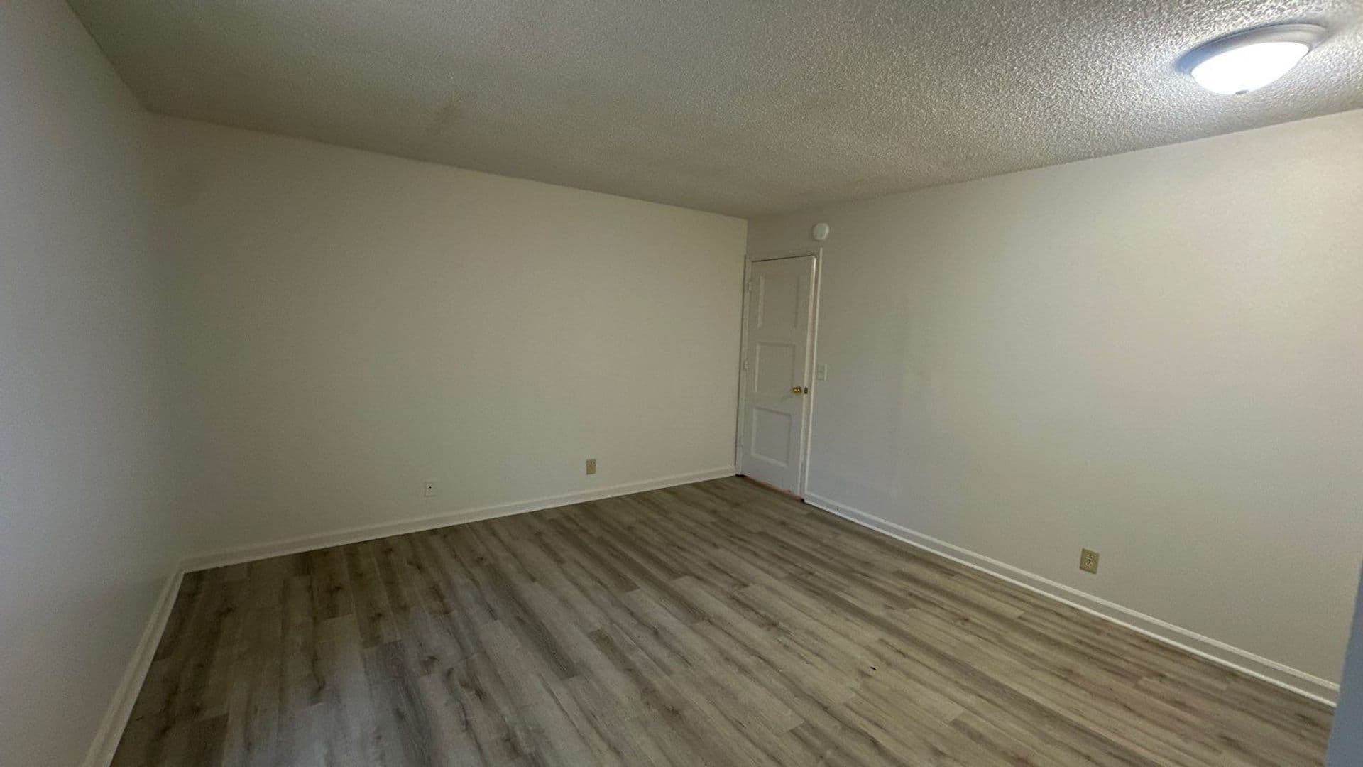 Gallatin Apartment: 1041 Woods Ferry Road