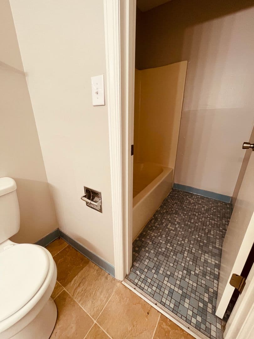 McMinnville Apartment: 314 Oriole Drive
