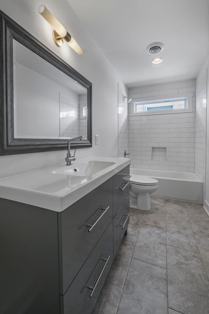 Nashville House: 1811 Cahal Avenue