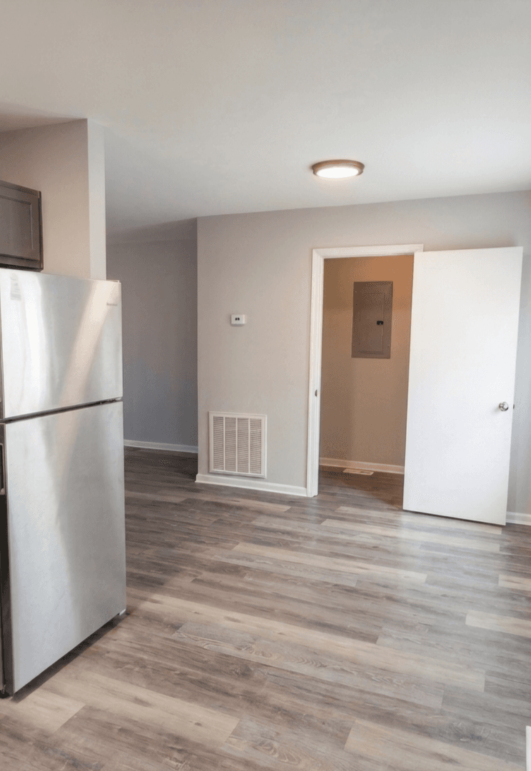 Pulaski Apartment: 1000 Garden Meadows Dr