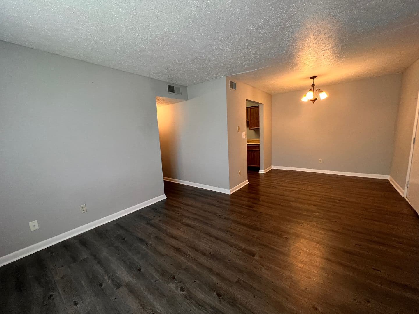 McMinnville Apartment: 314 Oriole Drive