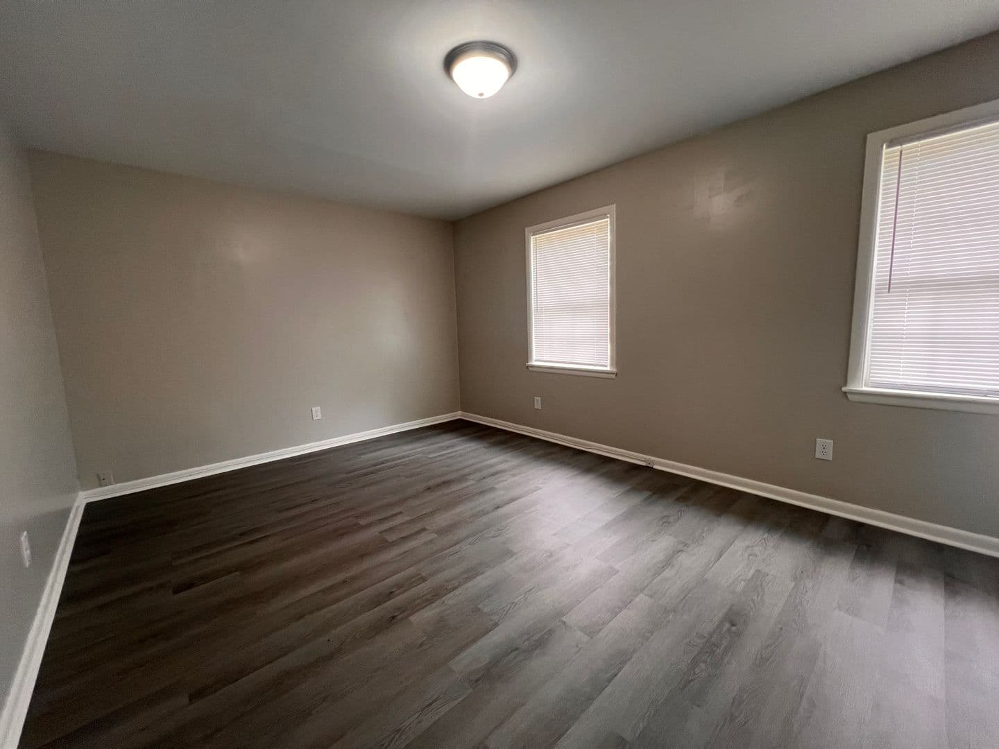 Livingston Apartment: 900 Preston Street - D