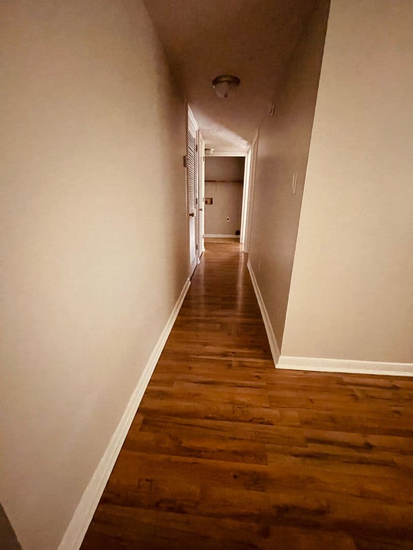 McMinnville Apartment: 314 Oriole Drive