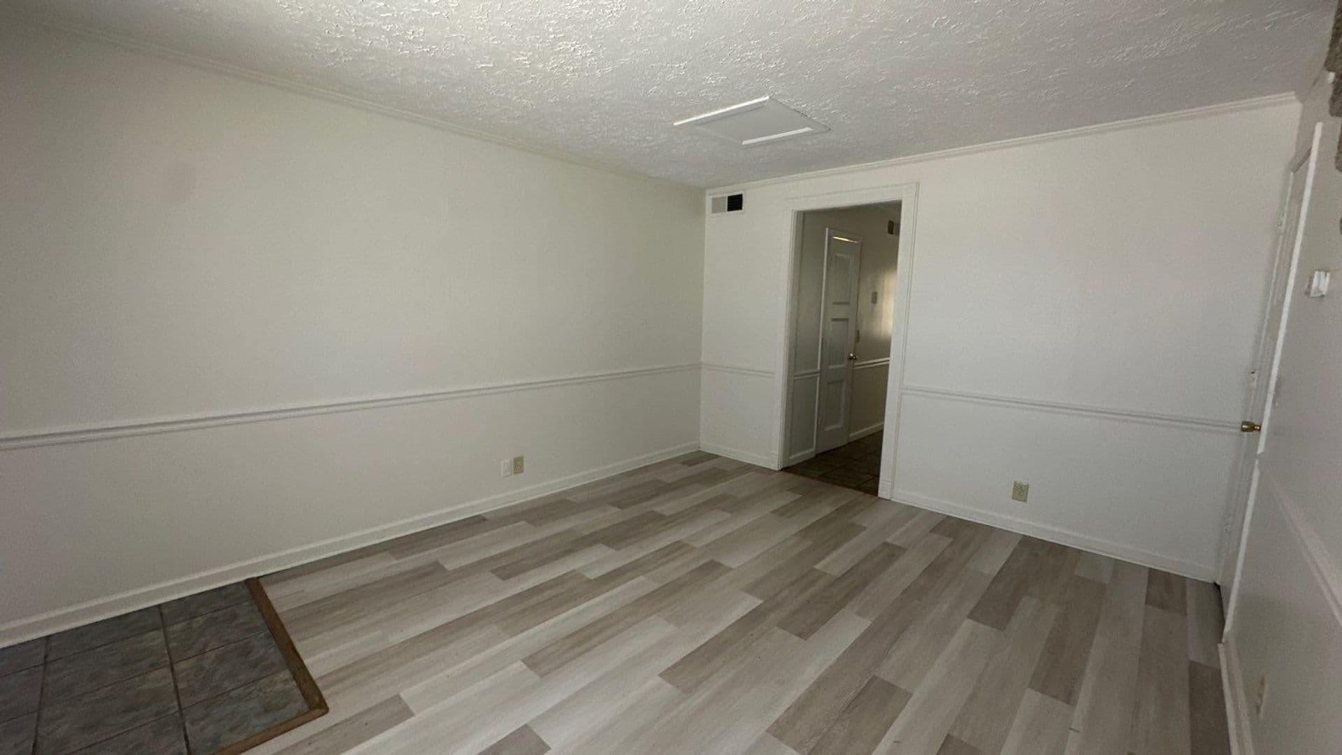 Gallatin Apartment: 1041 Woods Ferry Road