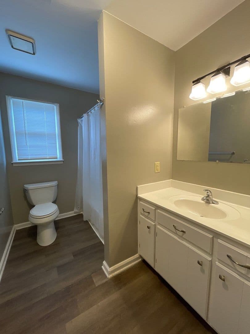 Murfreesboro House: 3638 Barfield Crescent Road