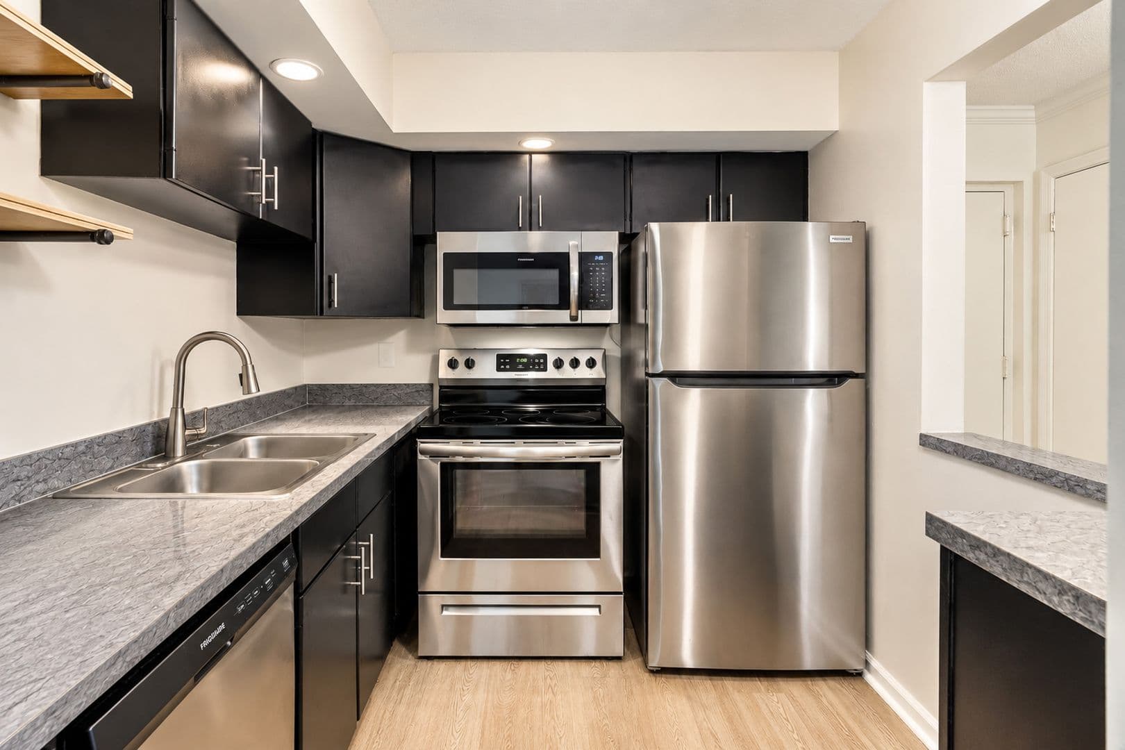 Chattanooga Apartment: 2627 Hixson Pike