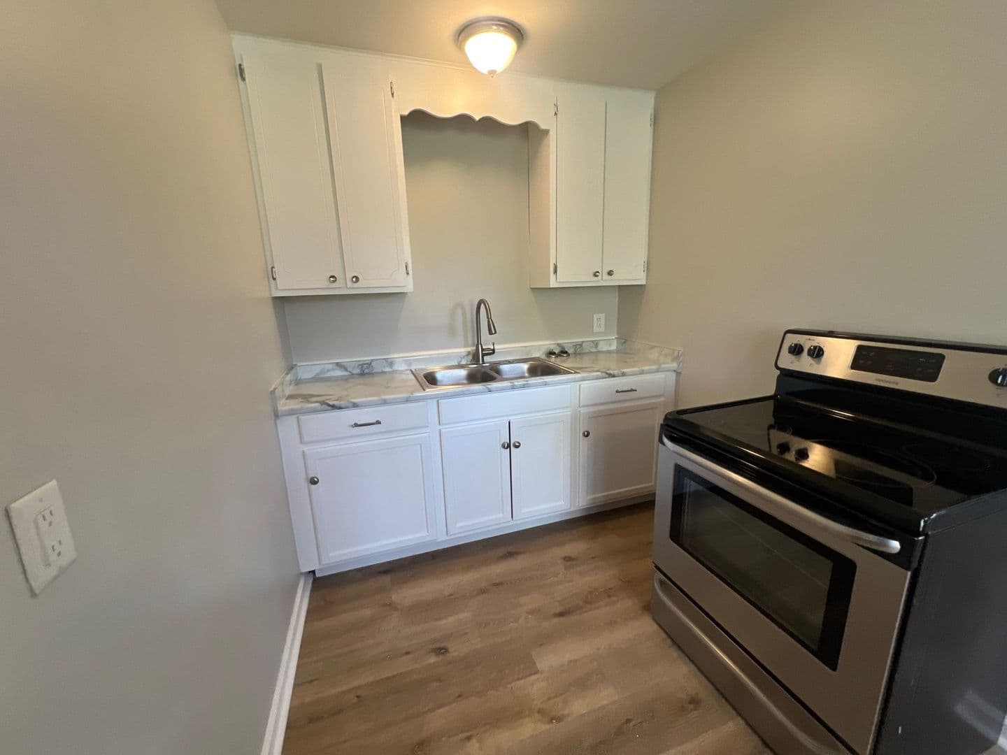 Nashville Apartment: 5700 Leslie Avenue