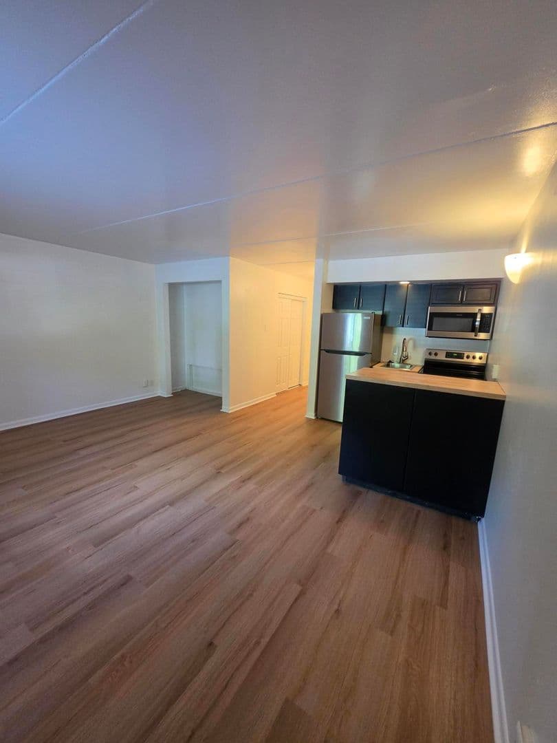 Chattanooga Apartment: 2627 Hixson Pike