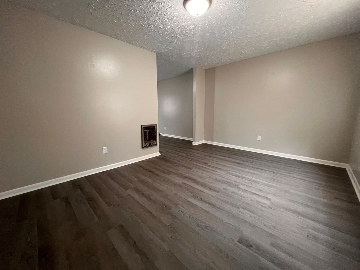 Livingston Apartment: 900 Preston Street - D