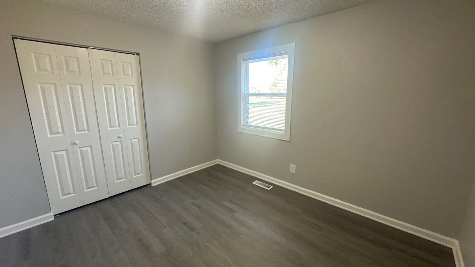 Gallatin House: 104 Walnut Crest Drive