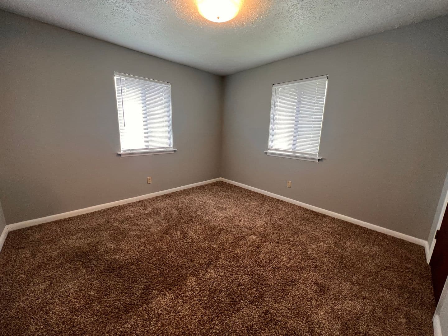 McMinnville Apartment: 314 Oriole Drive