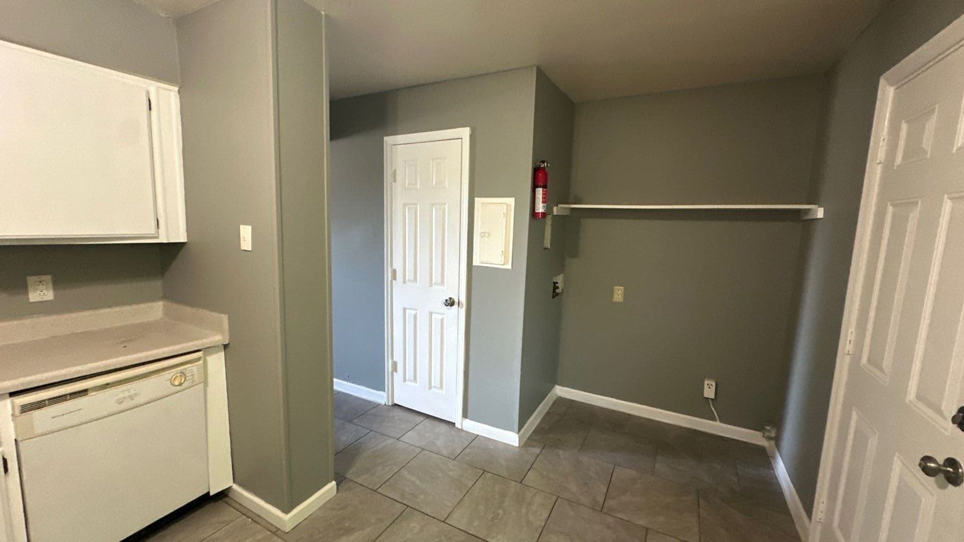 Gallatin House: 224 Greenleaf Circle