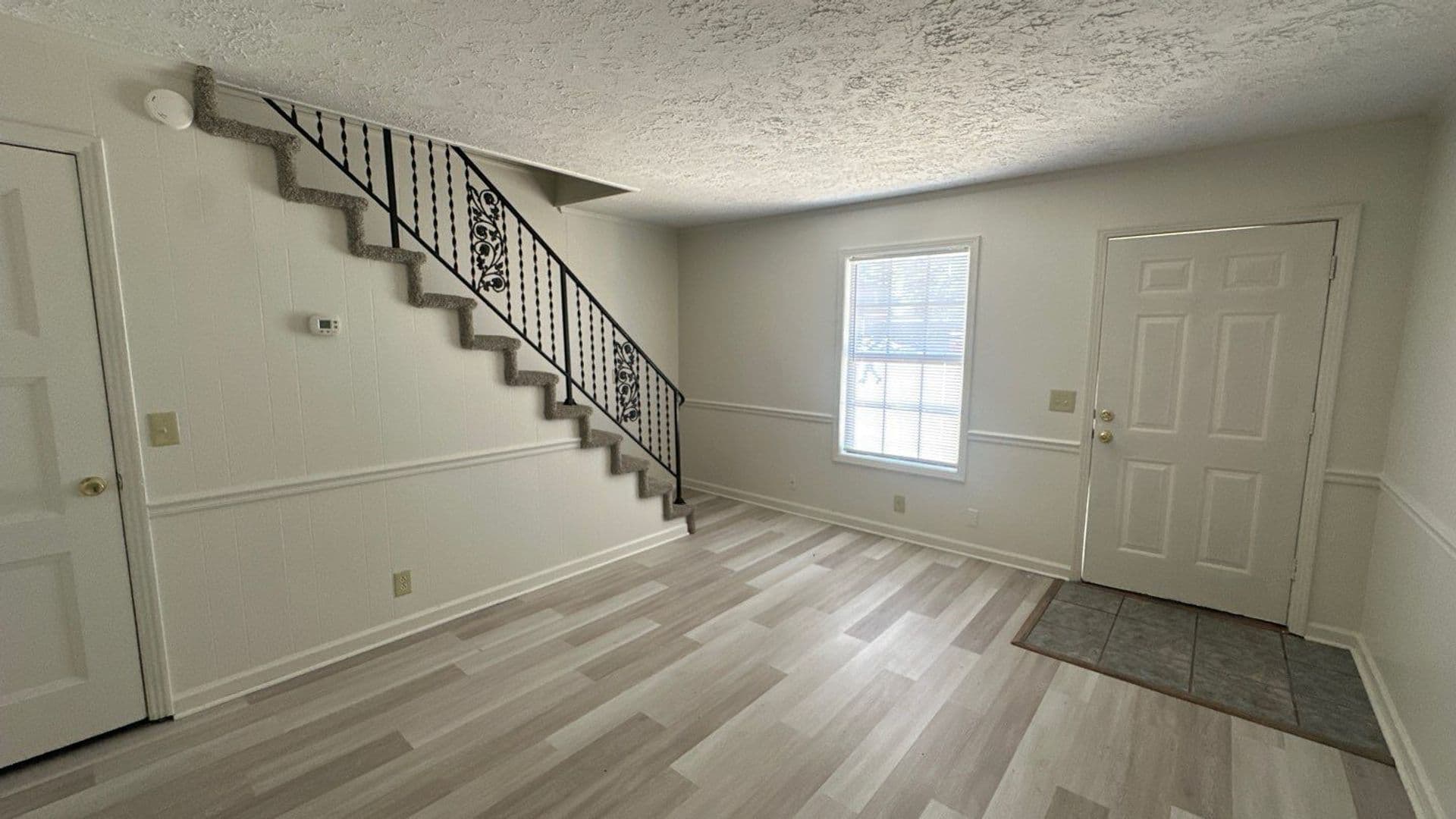 Gallatin Apartment: 1041 Woods Ferry Road