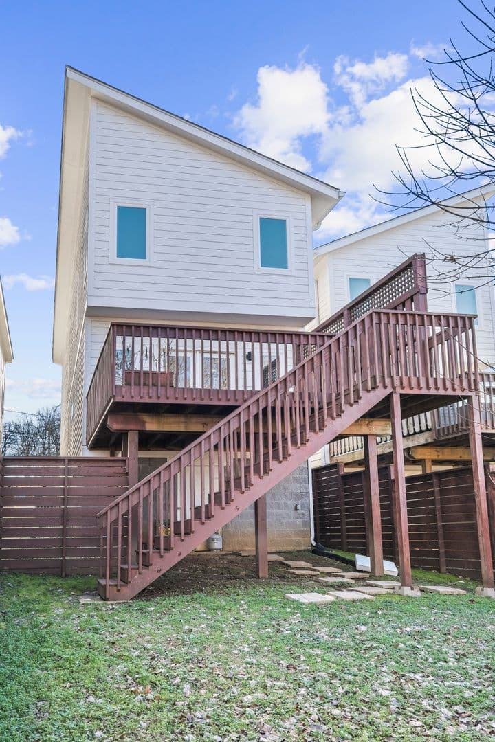 Nashville House: 1811 Cahal Avenue