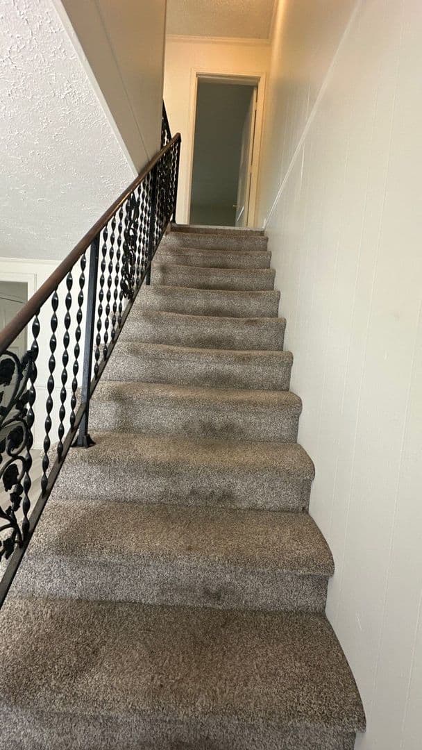 Gallatin Apartment: 1041 Woods Ferry Road