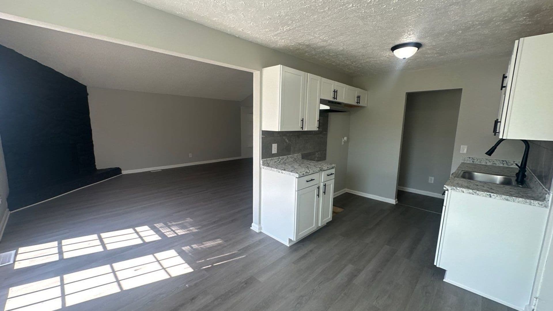 Gallatin House: 104 Walnut Crest Drive