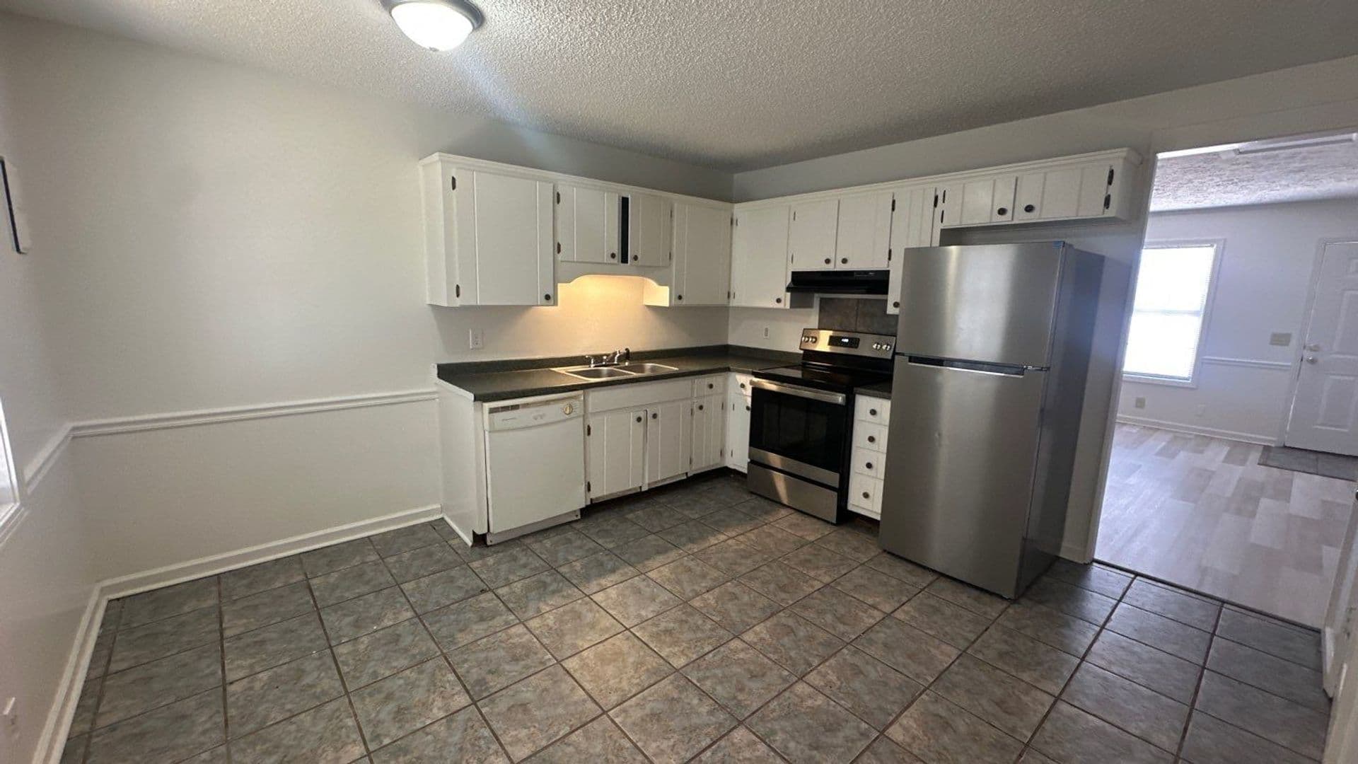 Gallatin Apartment: 1041 Woods Ferry Road