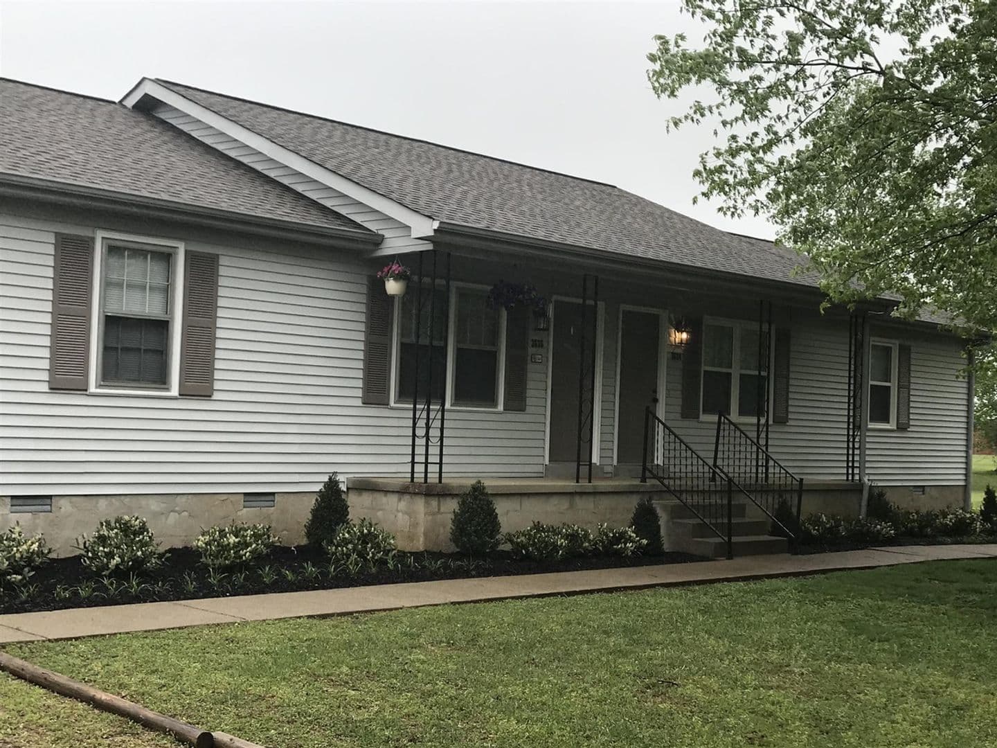Murfreesboro House: 3638 Barfield Crescent Road
